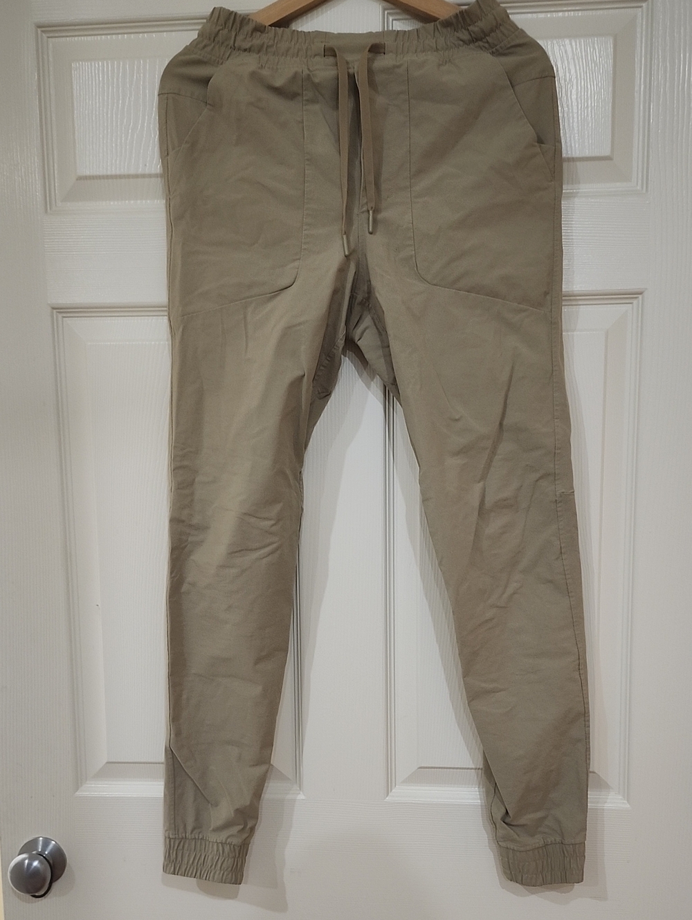 lululemon athletica Men's Drawstring ABC Joggers in Khaki